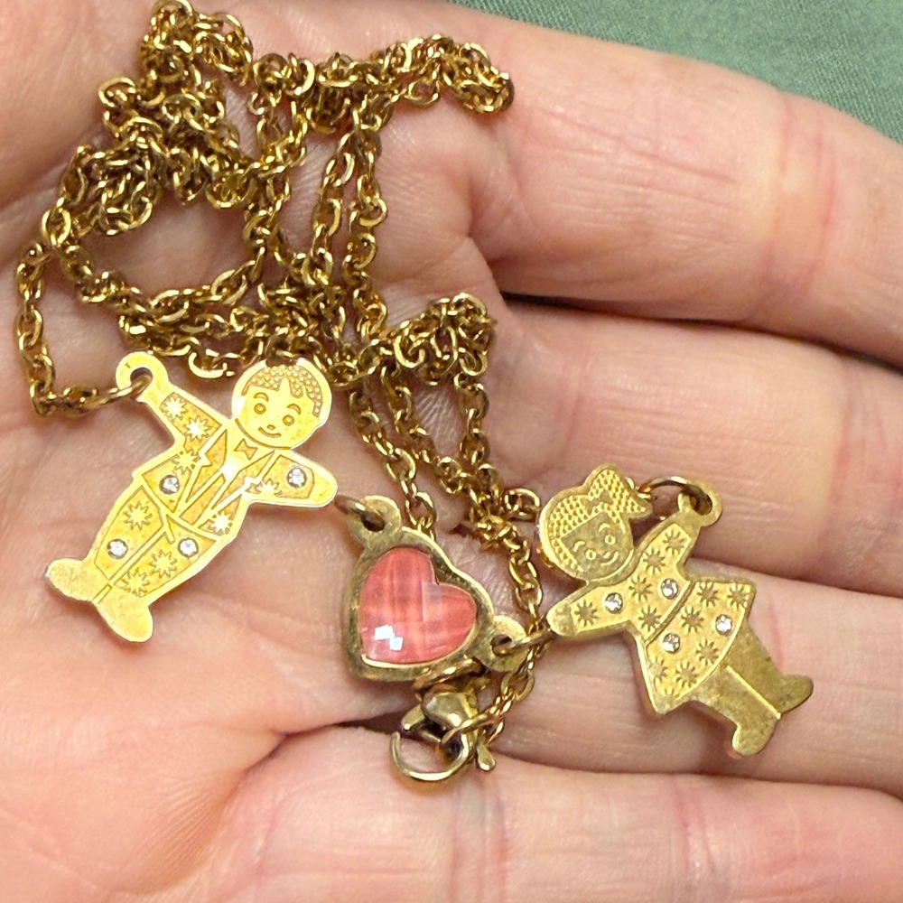 Vintage Style Sweetheart Boy Girl Necklace Pink Heart Gold Tone Romantic Kitsch